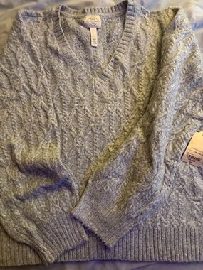 Women’s XXL  vneck knit sweater